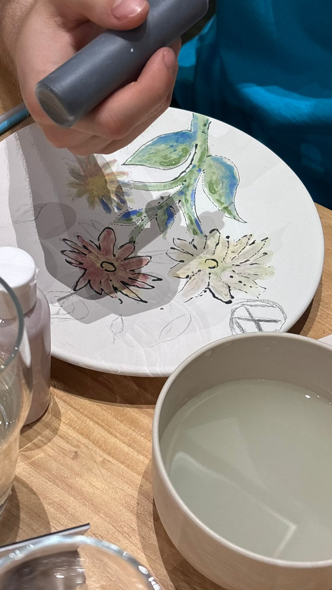 Painting with fine brush